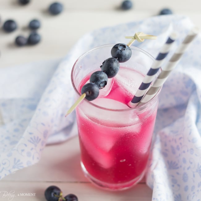 Blueberry Lavender Lemonade | Baking a Moment