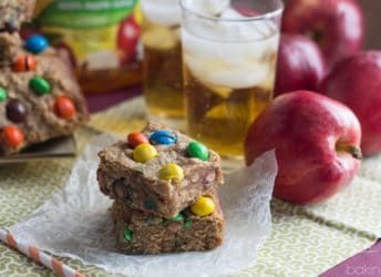 If you like snacking on Peanut Butter and Apples, you'll LOVE these Apple & PB M&M Blondie Bars! #FlavorofFall #shop