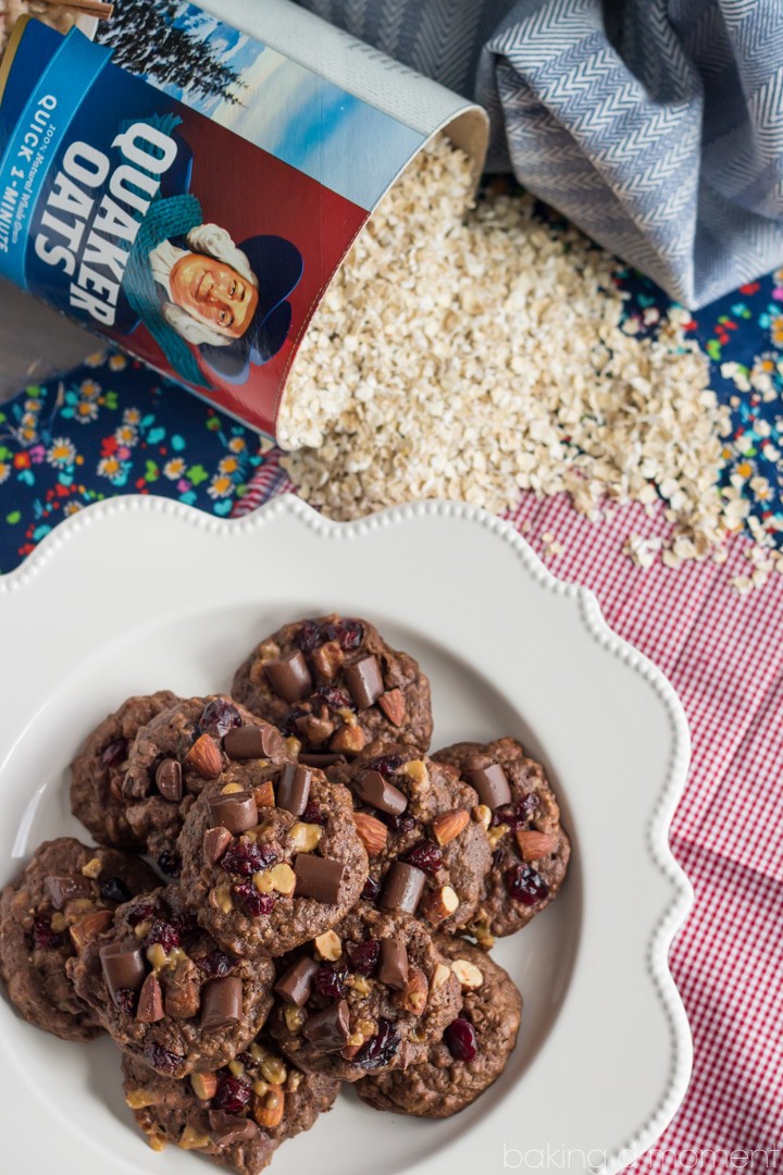 These cookies are loaded! So much goodness: cranberries, almonds, toffee, rolled oats, and CHOCOLATE!! So thick and chewy. #QuakerUp #MyOatsCreation #spon