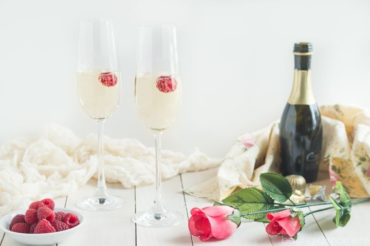 The perfect drink for Valentine's or Mother's Day- Champagne and Roses Cocktail! So fun & special :) 