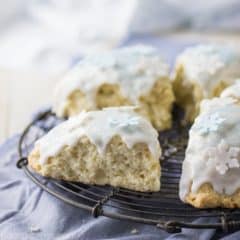 Frosted Vanilla Cookie Scones- PERFECT texture on these scones! And the flavor- so vanilla-y and good! #myBAILEYScreamers #ad