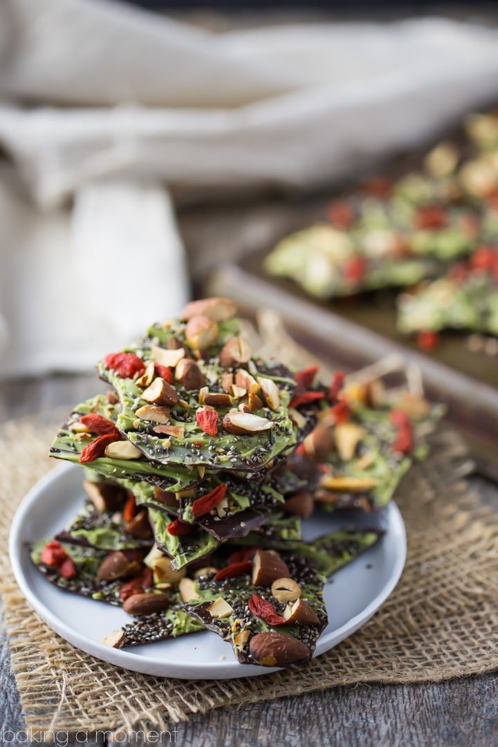 This Dark Chocolate Almond Superfood Bark is loaded with healthy ingredients like matcha, goji berries, and chia seeds. Makes a great homemade holiday gift! 