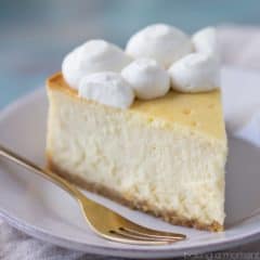 Perfection! This cheesecake was dense and creamy, and I loved the buttery vanilla wafer crust. #savemetips https://www.pinterest.com/pamcookingspray/ #spon