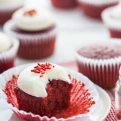 cropped-IMG_3665-classic-red-velvet-cupcakes-ed-text.jpg