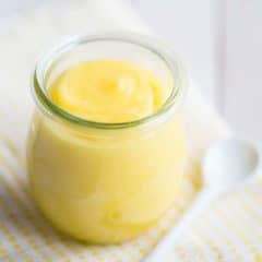 This lemon curd was a cinch to make and the flavor was so bomb! I'll be giving little jars as gifts this Christmas ;)