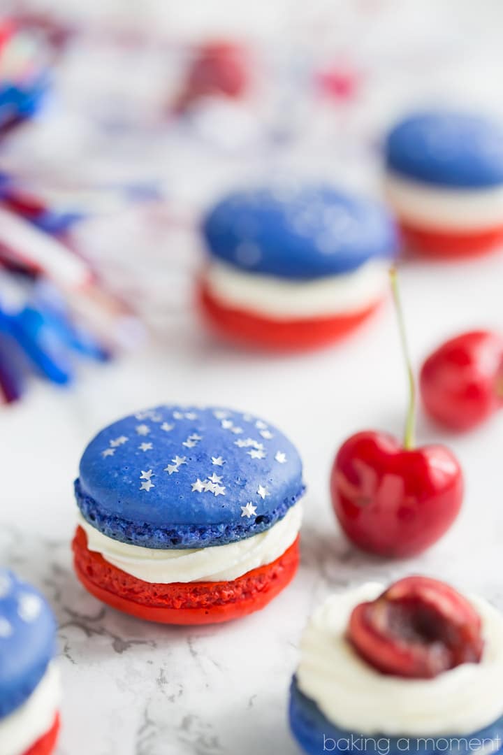 Red, White, and Blue Cherry Cheesecake Macarons: so much fun for a barbecue! Loved the patriotic colors- definitely on my must-make list for Memorial Day or July 4th. 