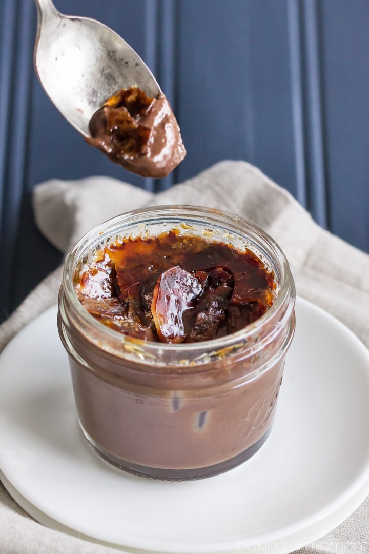 Chocolate creme brulee: an impressive dessert that's so simple to make. Just a handful of simple ingredients and you'll be in chocolate heaven!
