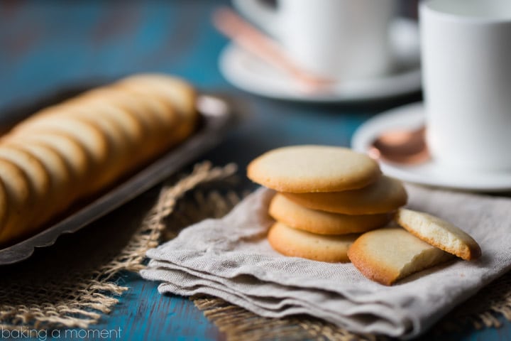 Brown Edge Wafers: a light, crisp, buttery vanilla cookie that's great with a cup of coffee or tea! An easy recipe that's endlessly versatile. food desserts cookies