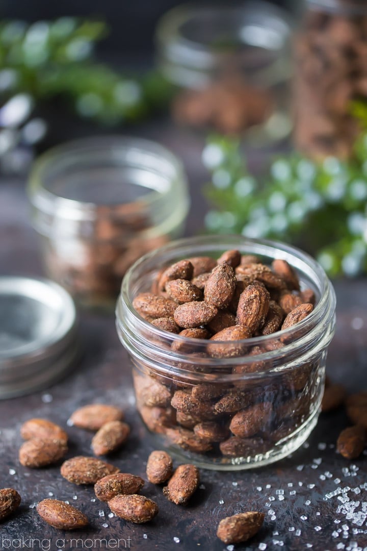 Gingerbread Spiced Almonds: these made a perfect last-minute holiday gift! Whipped up a big batch in just a few minutes, baked them off, and put them into pretty jars tied with ribbon. Tasted just like a gingerbread cookie! food holiday gifts