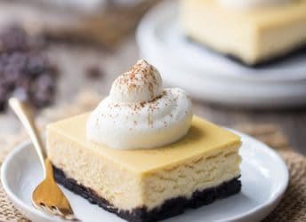 White Russian Cheesecake Bars: these tasted just like the cocktail! Cold & creamy, with plenty of rich coffee and a boozy kick. food desserts cheesecake