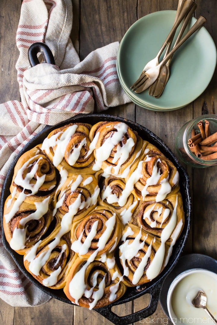 Gingerbread Cinnamon Rolls: so soft and gooey!  Loved the added warmth of ginger and molasses, and the lemon-y cream cheese icing was so good!  #food #cinnamonrolls #baking #brunch #breakfast #christmas #holiday #cinnabon