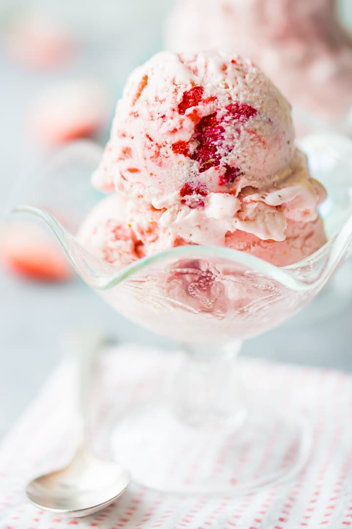 No-churn fresh strawberry ice cream