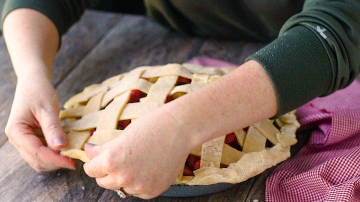 How to Make Lattice Pie Crust Step-by-Step: Turning up edge.
