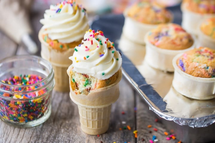 Birthday Party Ice Cream Cone Cupcakes Baking Pan