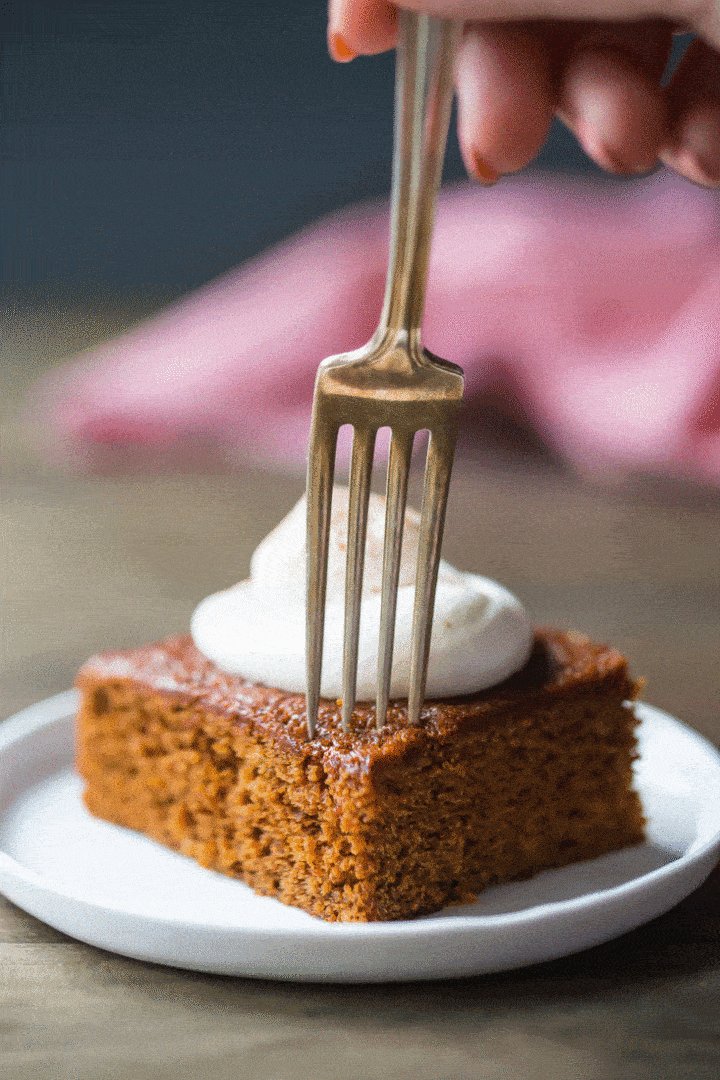Easy Gingerbread Cake Recipe