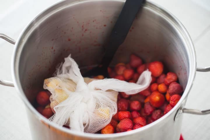 Making strawberry jam without pectin.