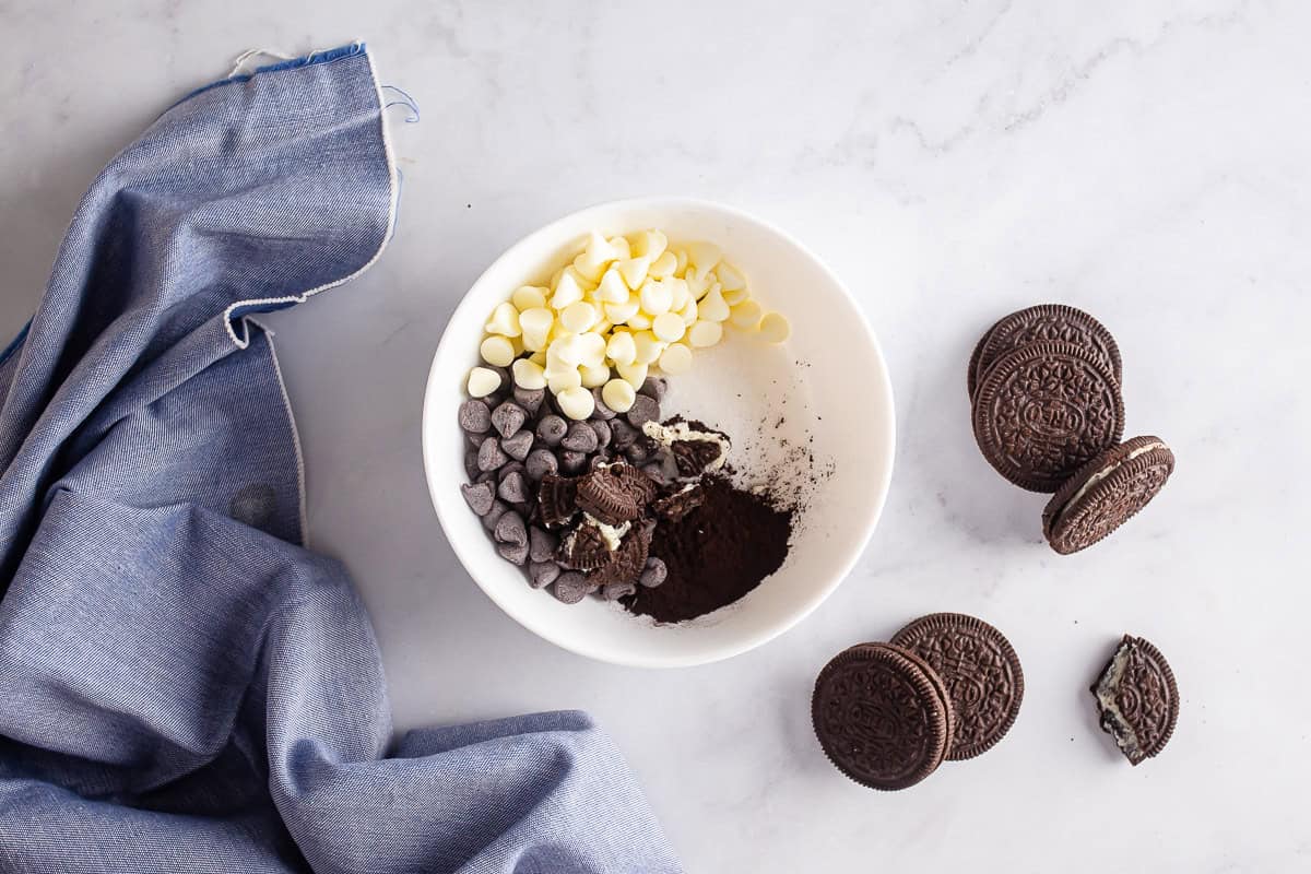 Filling ingredients for a cookie croissant swirl