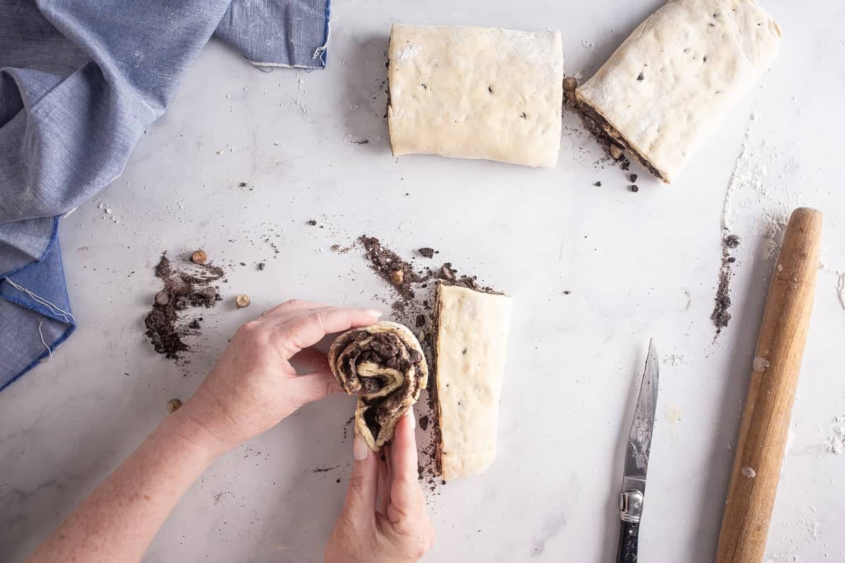 Shaping the cookie croissant swirl